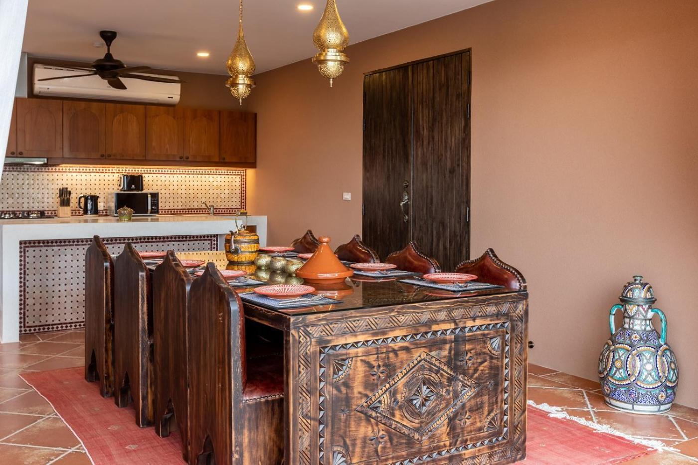 Aspire Villas Салат Бийч Екстериор снимка